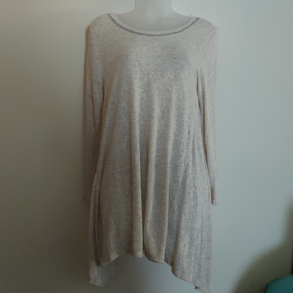 NWOT sz M Reverse Plaid Back 3/4 Sleeve Top